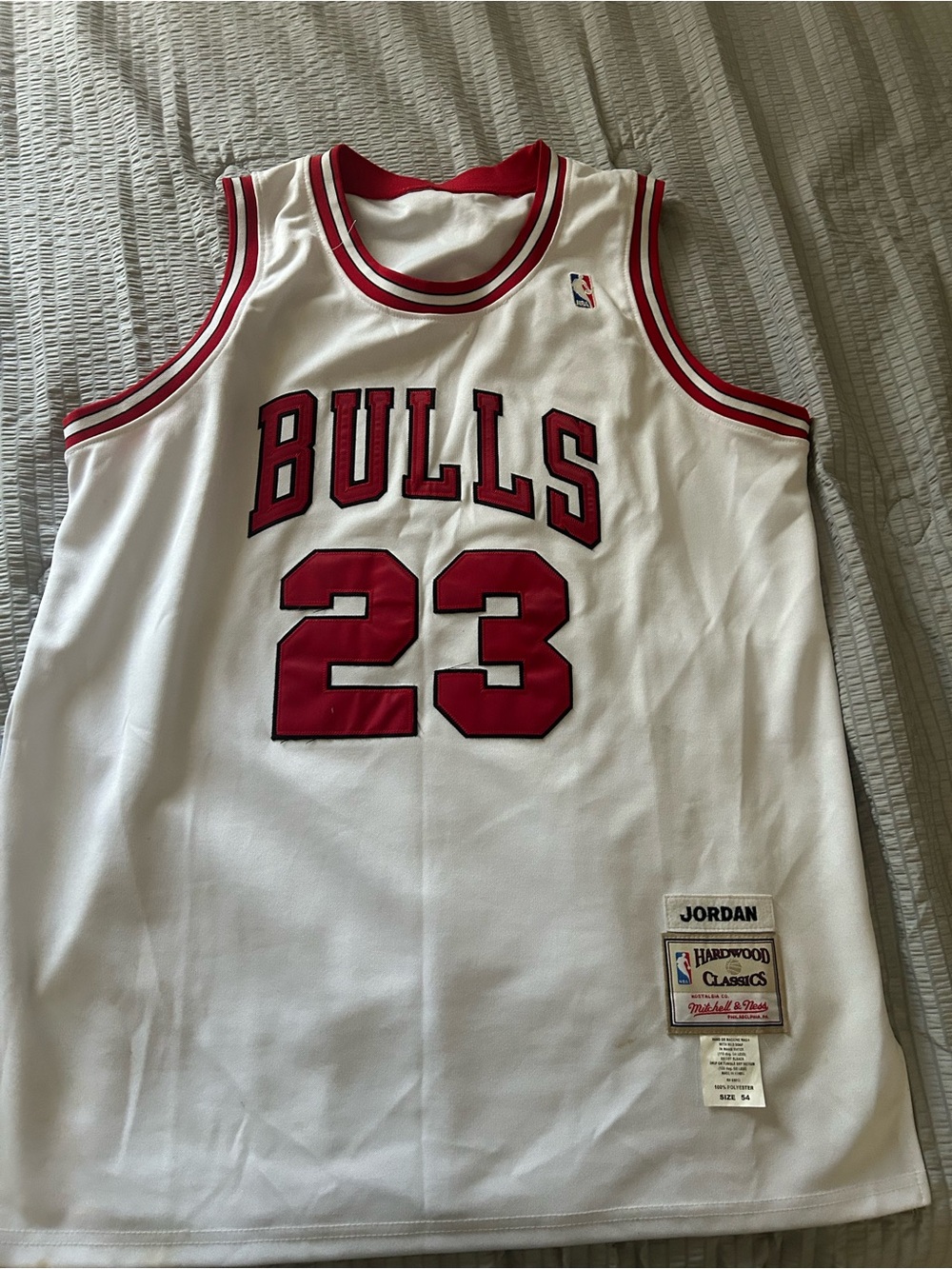 Mitchell & Ness Chicago Bulls #23 White & Red Replica Jersey